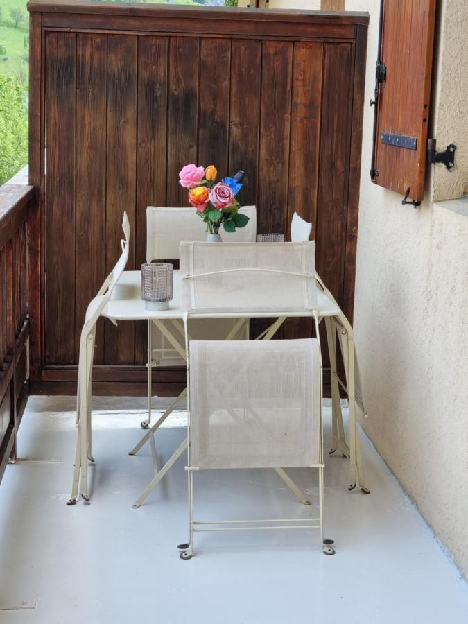 Appartement Étoilé: Ski-In Comfort with Free Wi-Fi Saint-Sorlin-d'Arves Exterior photo